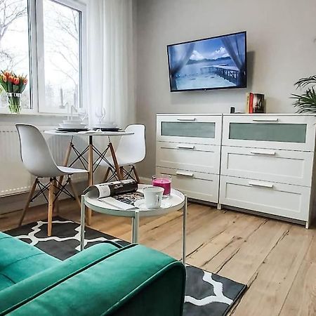 Bezagenta Mozart4 2 Room Easy Transit To City Wifi Warschau Exterior foto